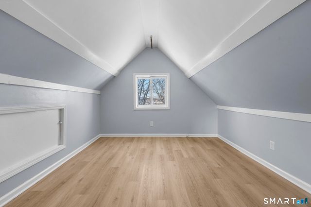 21 Richards Street, West Haven, CT 06516