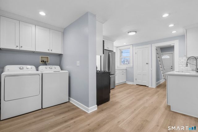 21 Richards Street, West Haven, CT 06516