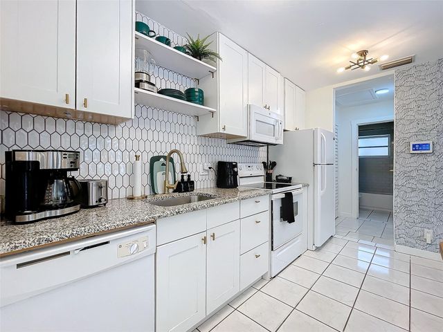 1478 NE 34th Court, Oakland Park, FL 33334