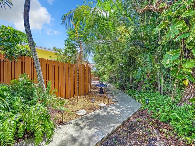 1478 NE 34th Court, Oakland Park, FL 33334