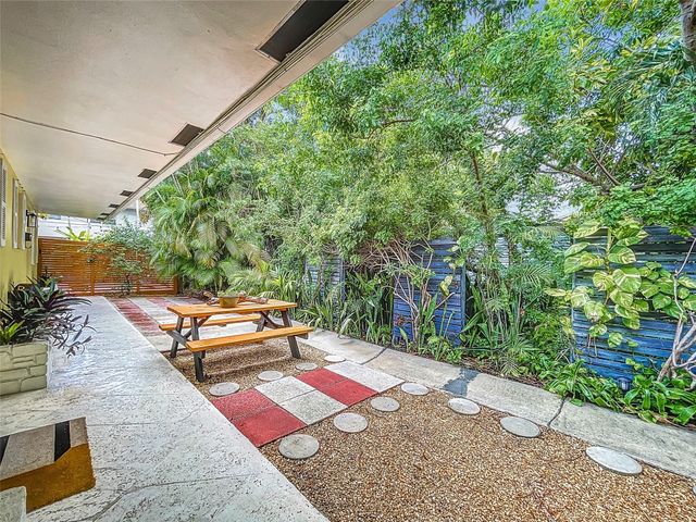 1478 NE 34th Court, Oakland Park, FL 33334