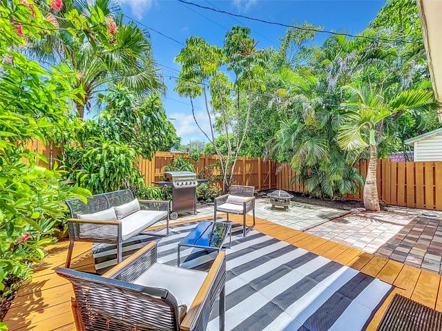 1478 NE 34th Court, Oakland Park, FL 33334