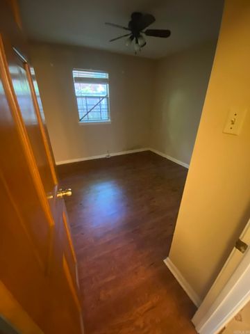 2310 S State Street, Little Rock, AR 72206