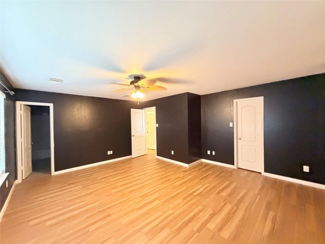 2603 Skyview Trace Court, Houston, TX 77047