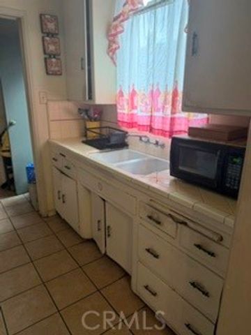 3598 Beechwood Avenue A B C., Lynwood, CA 90262