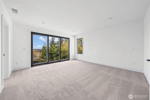 16036 SE 44TH Court, Bellevue, WA 98006