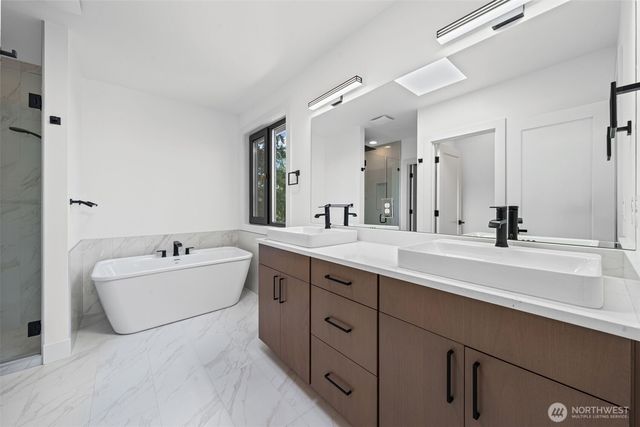 16036 SE 44TH Court, Bellevue, WA 98006