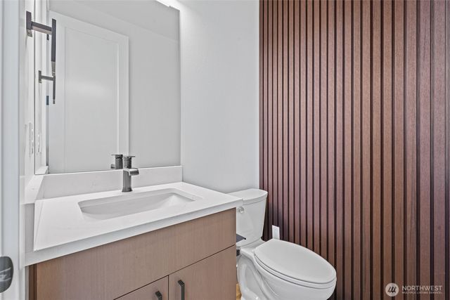 16036 SE 44TH Court, Bellevue, WA 98006