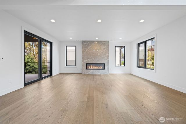 16036 SE 44TH Court, Bellevue, WA 98006