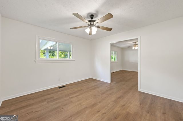 308 Fairview Road, Brooks, GA 30205