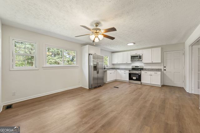 308 Fairview Road, Brooks, GA 30205