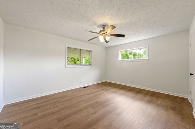 308 Fairview Road, Brooks, GA 30205