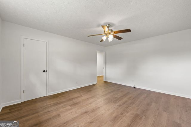 308 Fairview Road, Brooks, GA 30205