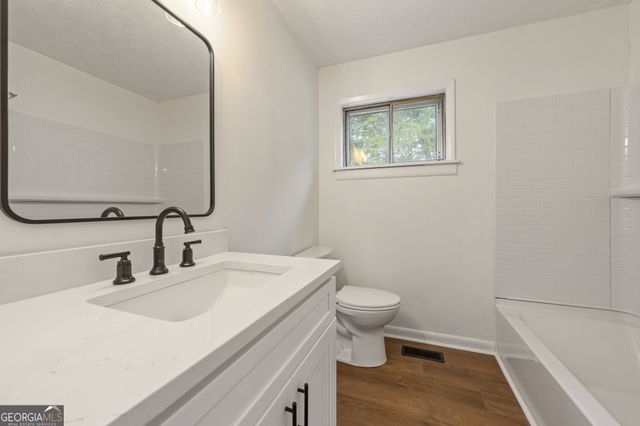 308 Fairview Road, Brooks, GA 30205