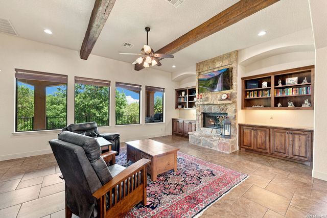 1216 Porto Point, New Braunfels, TX 78132