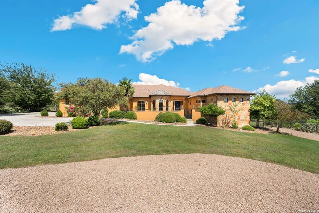 1216 Porto Point, New Braunfels, TX 78132