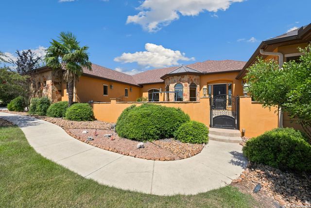 1216 Porto Point, New Braunfels, TX 78132