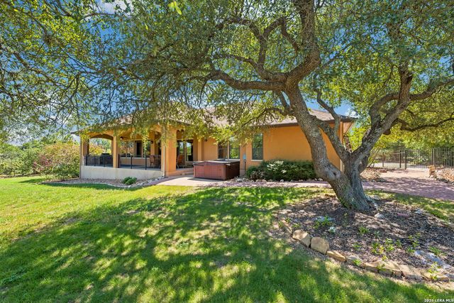1216 Porto Point, New Braunfels, TX 78132