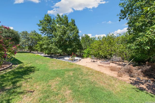 1216 Porto Point, New Braunfels, TX 78132