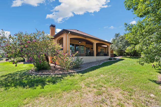 1216 Porto Point, New Braunfels, TX 78132