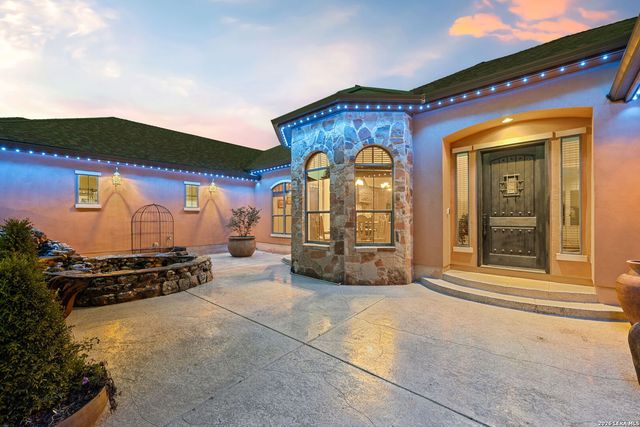 1216 Porto Point, New Braunfels, TX 78132