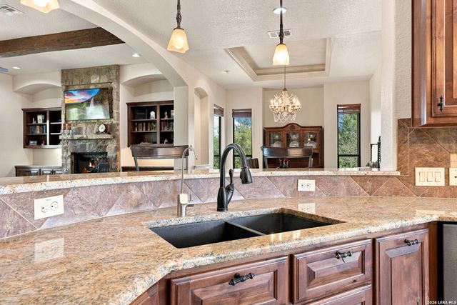 1216 Porto Point, New Braunfels, TX 78132