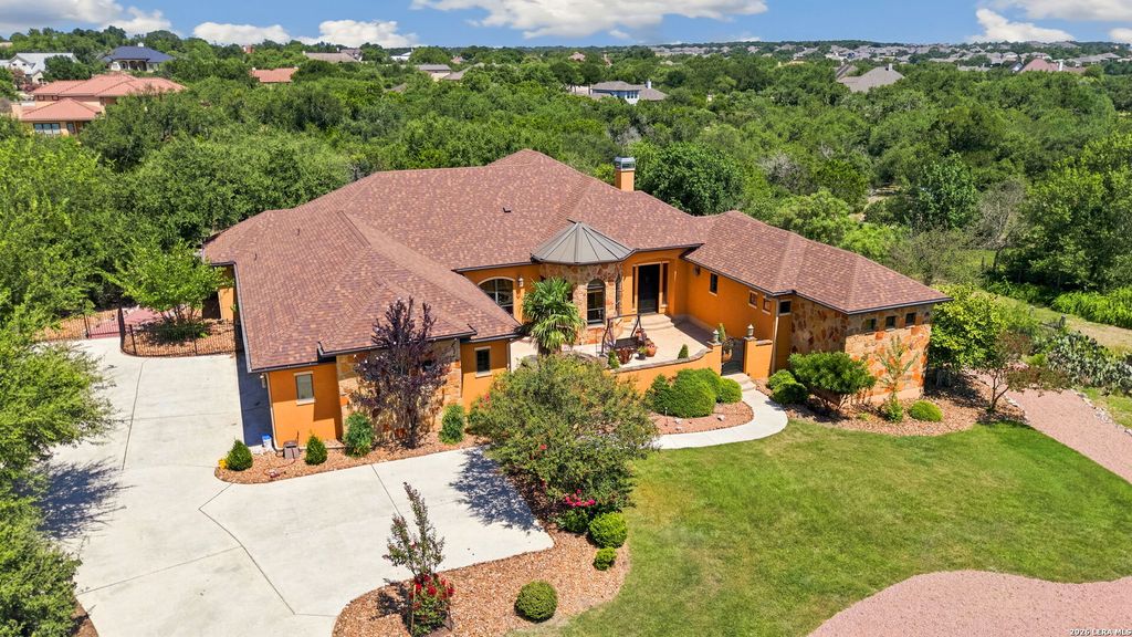 1216 Porto Point, New Braunfels, TX 78132