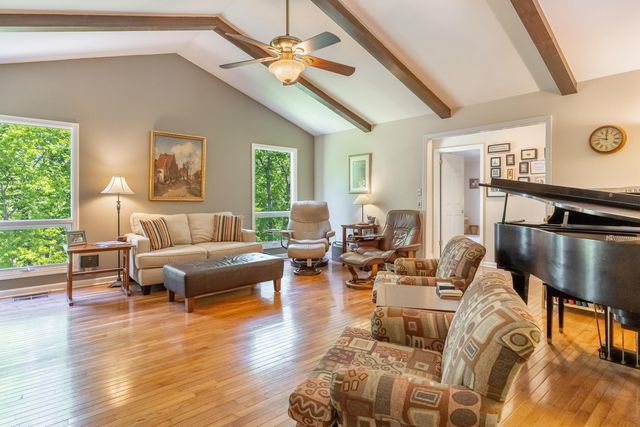 1801 Colonial Shores Drive, Hixson, TN 37343