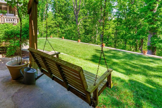 1801 Colonial Shores Drive, Hixson, TN 37343