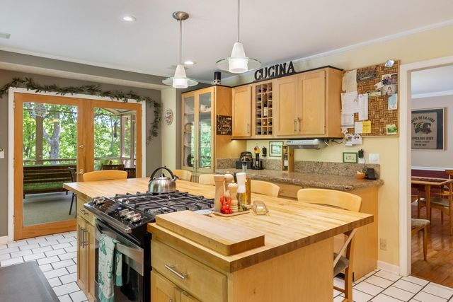 1801 Colonial Shores Drive, Hixson, TN 37343