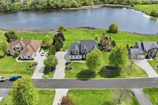 N57W34997 Pondview LANE, Oconomowoc, WI 53066