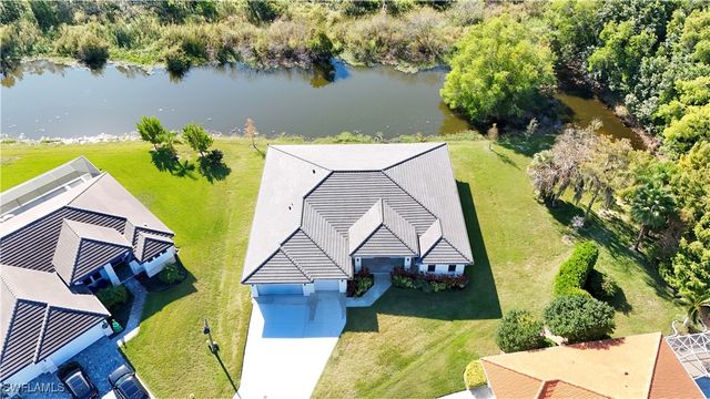 18355 Fairmont DR, Naples, FL 34114