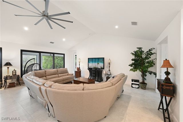 18355 Fairmont DR, Naples, FL 34114