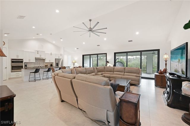 18355 Fairmont DR, Naples, FL 34114