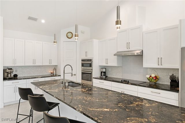 18355 Fairmont DR, Naples, FL 34114