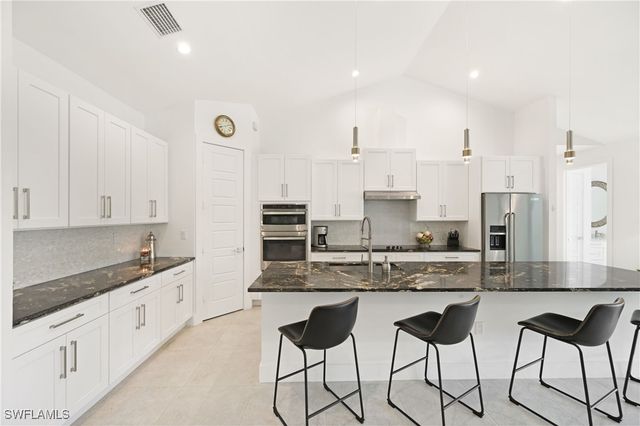 18355 Fairmont DR, Naples, FL 34114