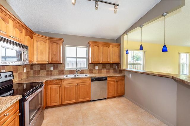 6222 Flores Del Mar, Margate, FL 33063