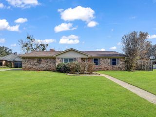 325 Huggins Drive, Springtown, TX 76082
