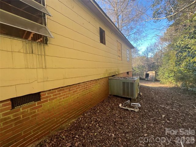 527 Moore Street, Wadesboro, NC 28170