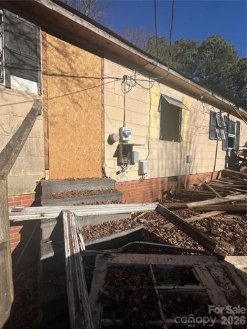 527 Moore Street, Wadesboro, NC 28170