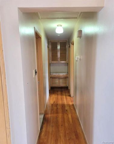 6554 Cronin Drive, Dearborn Heights, MI 48127