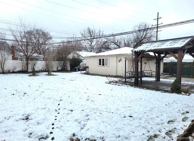 6554 Cronin Drive, Dearborn Heights, MI 48127