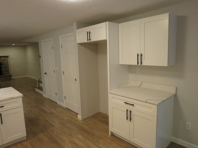 48 Grove St, Plympton, MA 02367