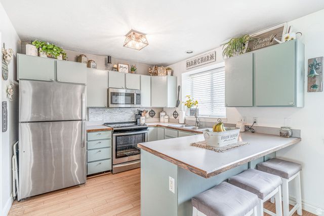 729 E CRESTVIEW DR, Tooele, UT 84074