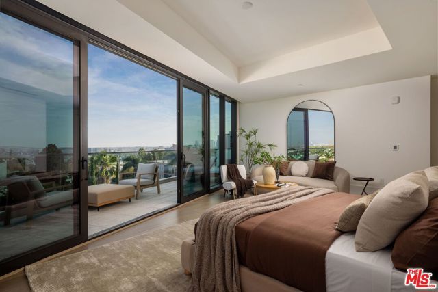 8420 W Sunset Boulevard 607, West Hollywood, CA 90069