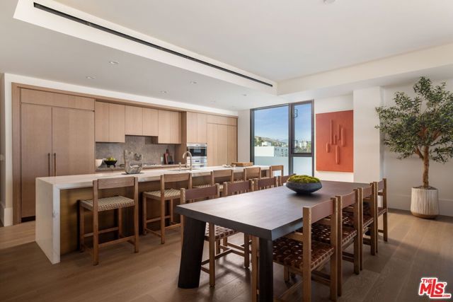8420 W Sunset Boulevard 607, West Hollywood, CA 90069