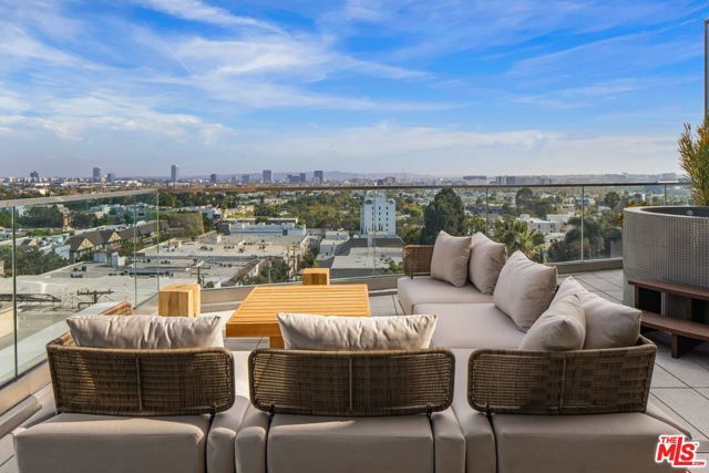 8420 W Sunset Boulevard 607, West Hollywood, CA 90069