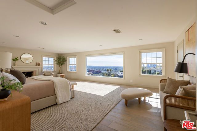 1344 Belfast Drive, Los Angeles, CA 90069