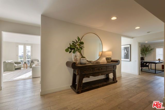 1344 Belfast Drive, Los Angeles, CA 90069