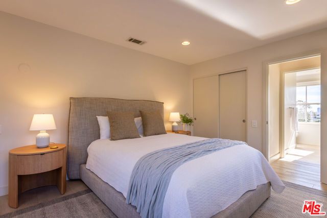 1344 Belfast Drive, Los Angeles, CA 90069